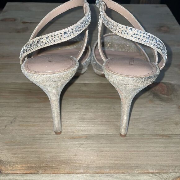 ✨Kelly & Katie Sparkling Princess Heels✨ - Picture 11 of 16